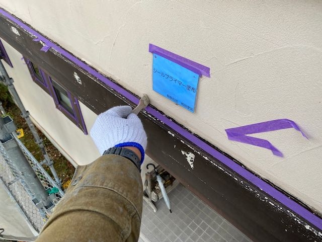 外壁塗装前の防水工事　コーキング　シール工事